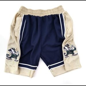 Norte Dame “fighting Irish” boy size S
